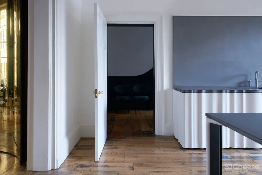 这栋联排别墅翻修后丨实在太潮了