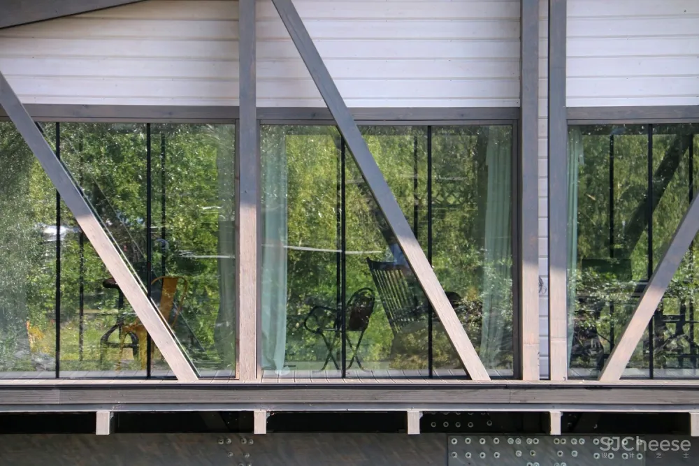 踏出舒适区,凌驾于自然之上的桥之宅 / BIO-architects