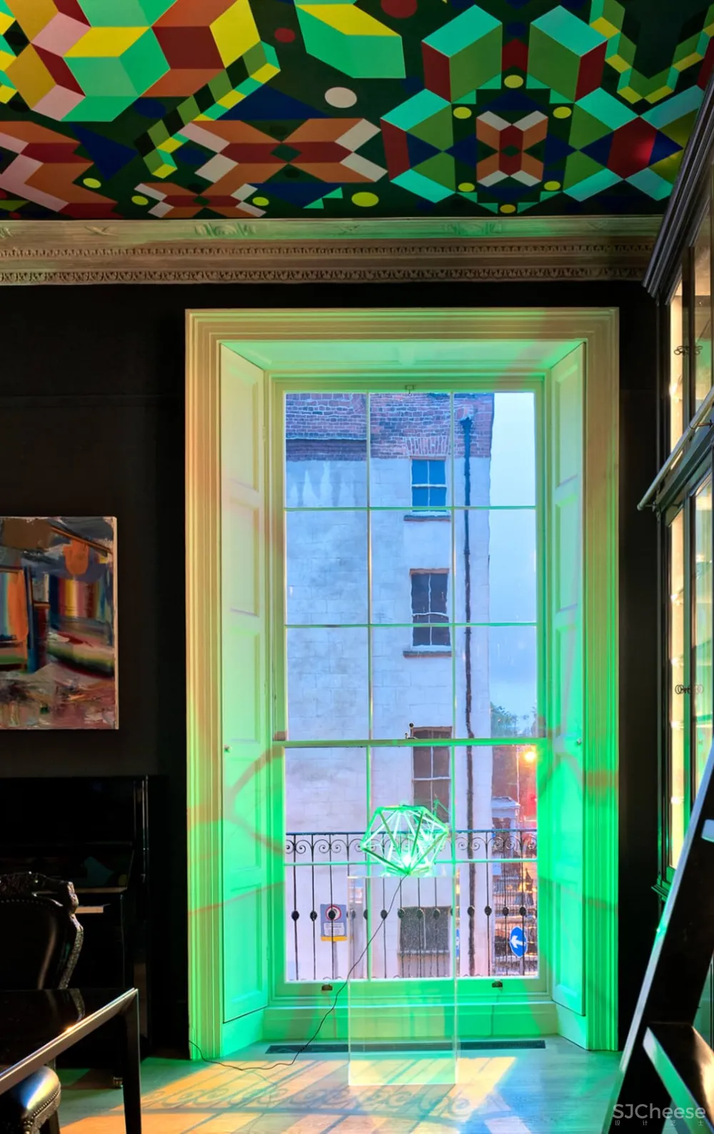 这栋联排别墅翻修后丨实在太潮了