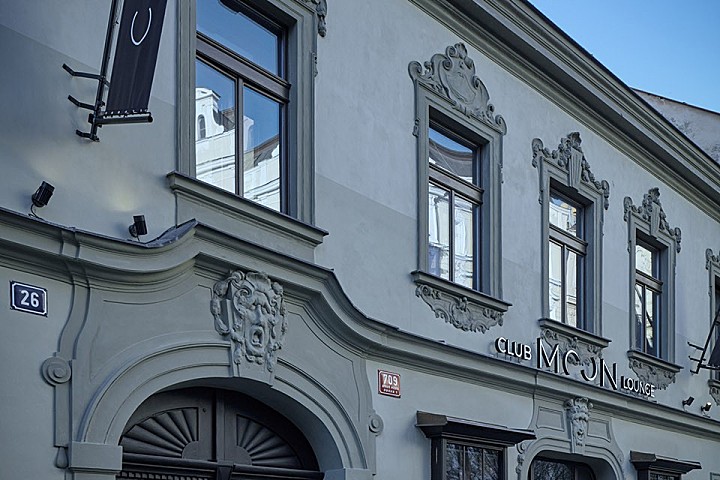 新作 | Formafatal + Machar&Teichman：布拉格 月球俱乐部