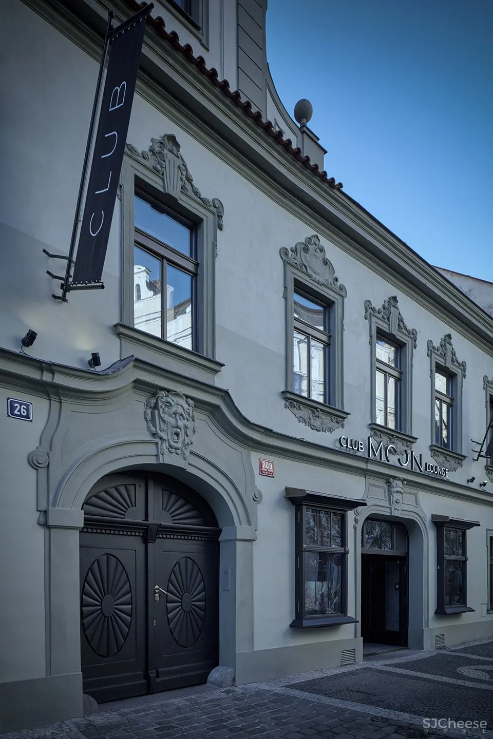 新作 | Formafatal + Machar&Teichman：布拉格 月球俱乐部