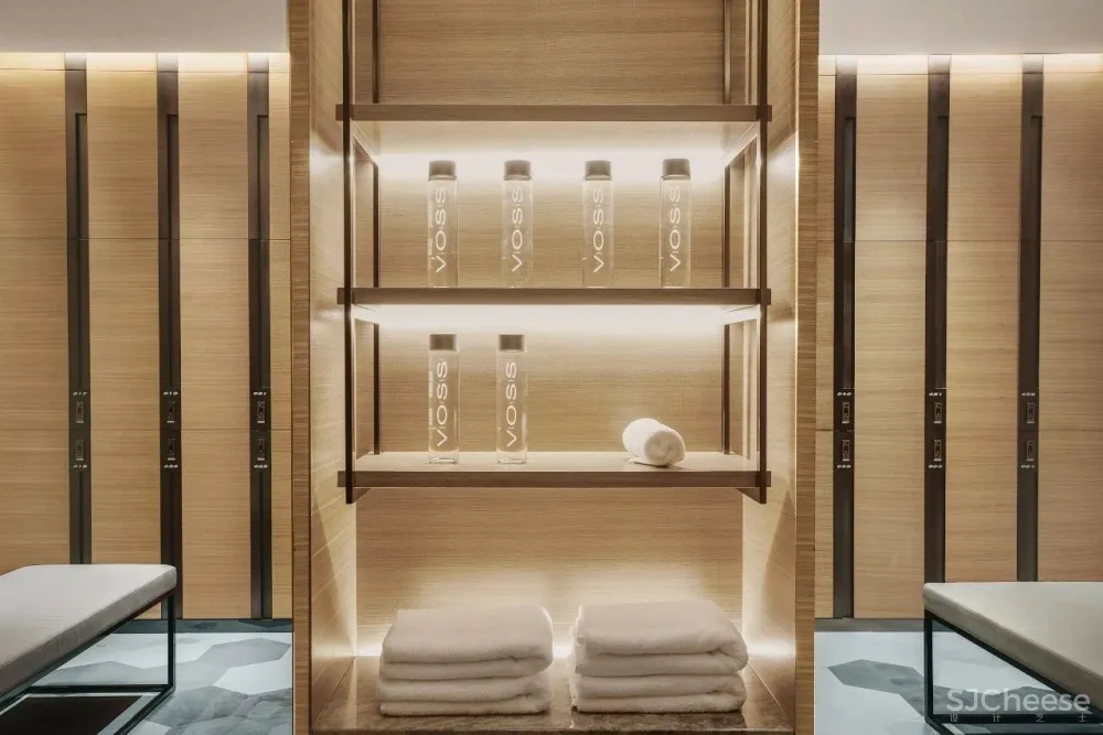 新作 | 复星集团 · BFC 外滩金融中心空中健身会所 · 连自成重磅新作