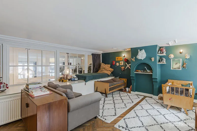 阿姆斯特丹的双层Loft住宅，带夹层和迷人的儿童房