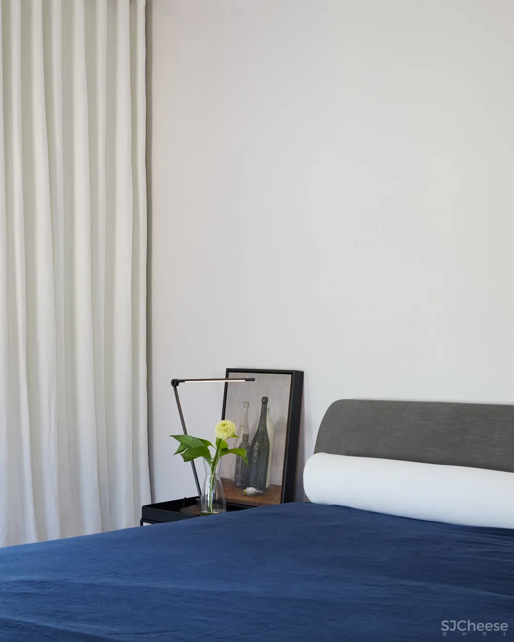 Phoebe Nicol | 精致现代风外壳下的欧洲经典