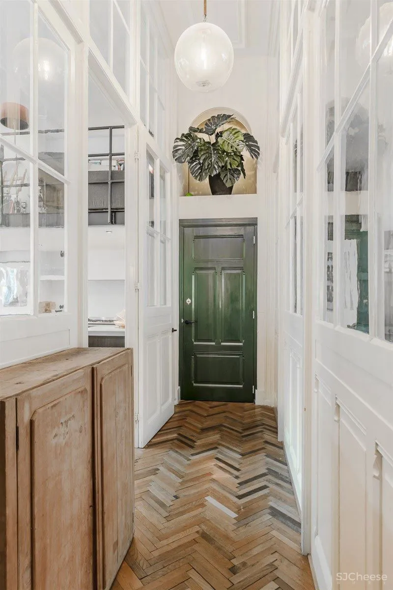 阿姆斯特丹的双层Loft住宅，带夹层和迷人的儿童房