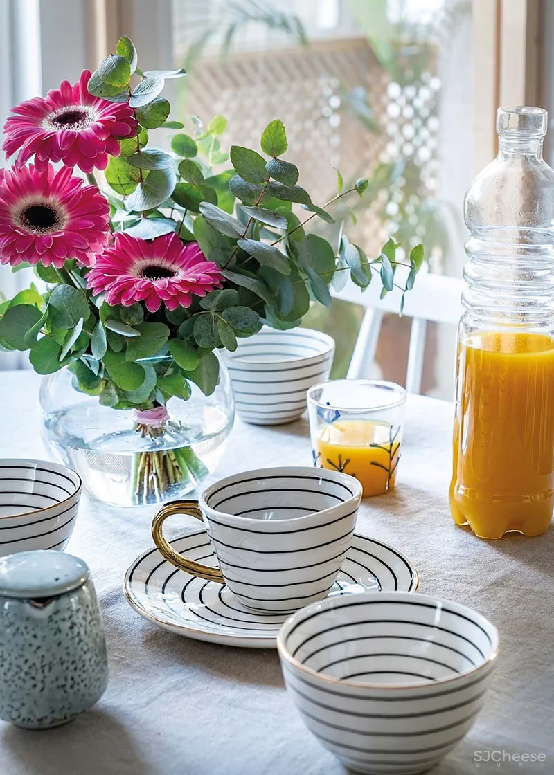 西班牙一间45平米迷人loft女孩公寓