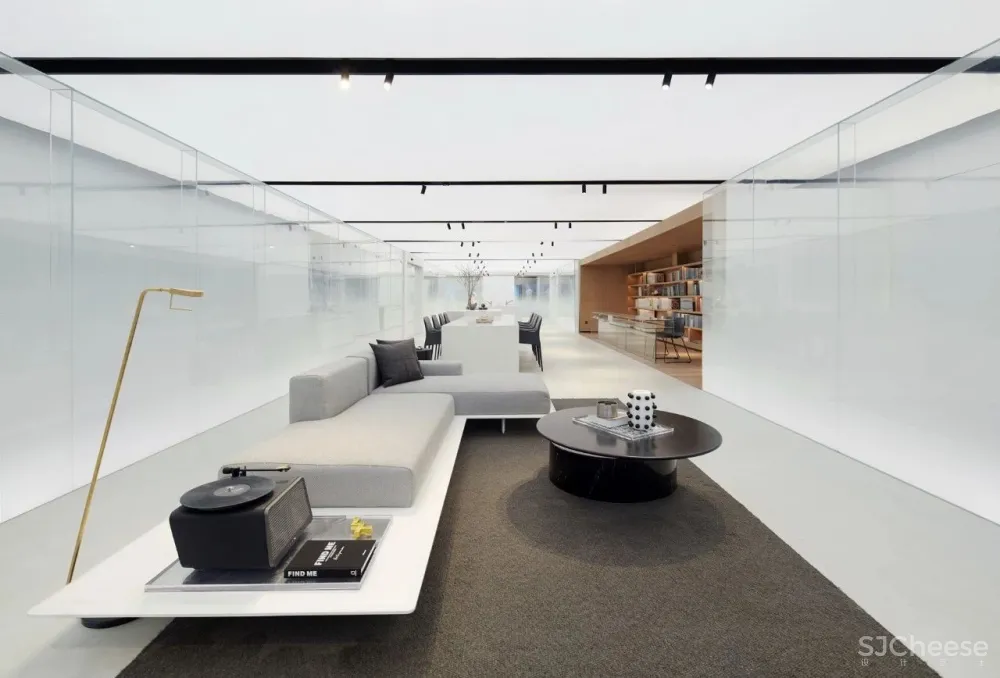 共生形态 | 极具戏剧的设计分寸