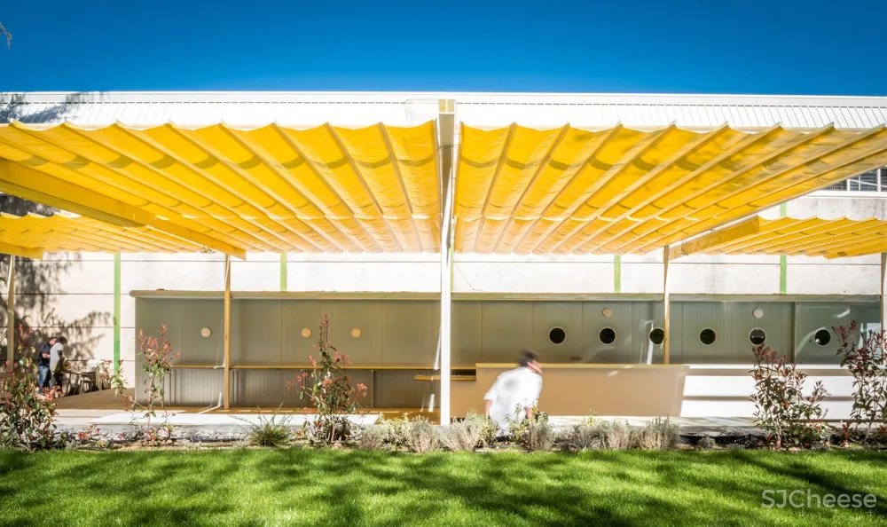 Cáceres咖啡吧,西班牙 / Picado-De Blas Arquitectos