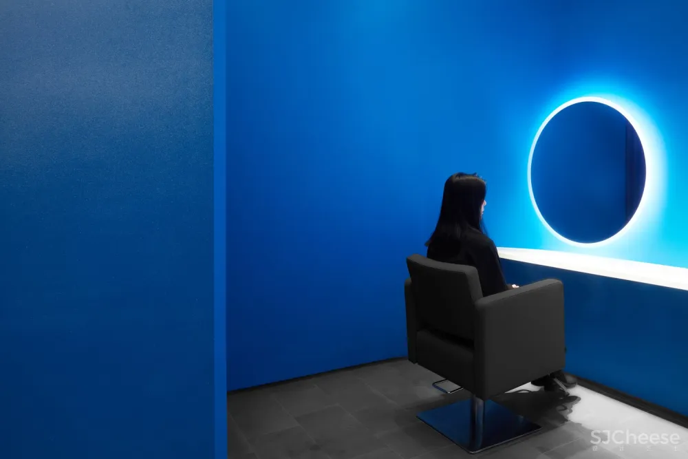 最新 | 123 architects:北京 蓝色迷雾美发沙龙