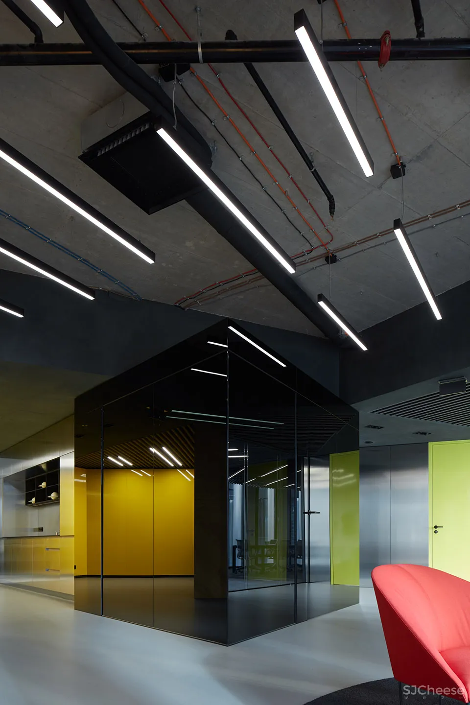 以细胞分裂、生长和分化的方式设计空间，布拉格EOH IT中心 Perspektiv s.r.o.