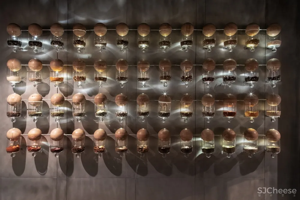 这4个主题餐厅丨天花板设计的太夸张了