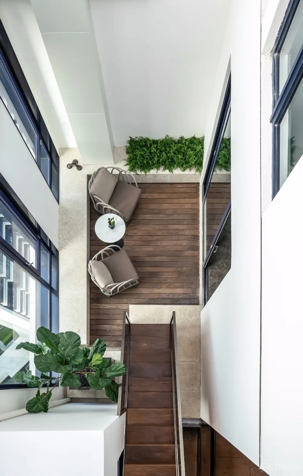 新作 | 775m² 深圳半岛城邦 270° 云海天幕超级顶复,无敌空中泳池