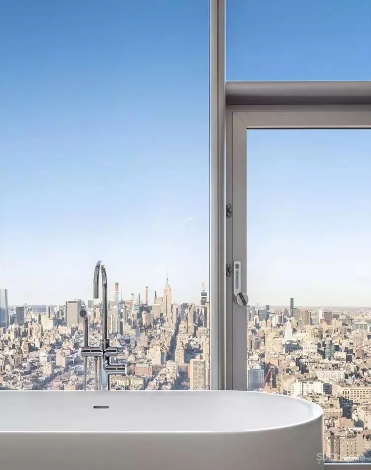 售价2亿的顶层公寓丨装修的不像精装房