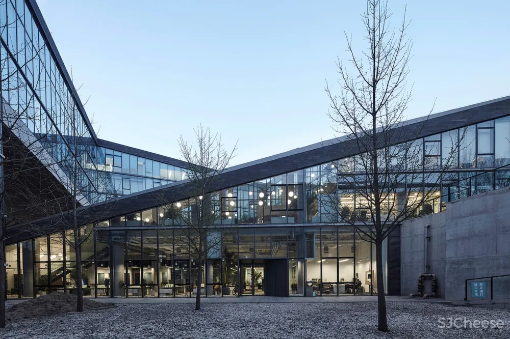 实力文化数码庄园办公楼，北京 / 艾迪尔