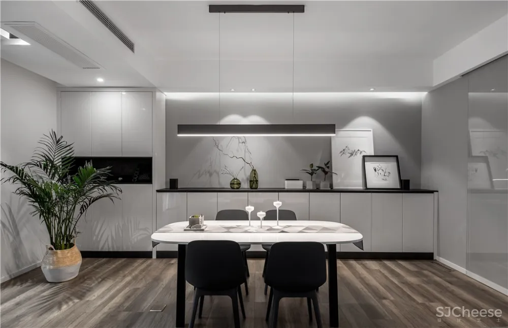 《漫画家日记》160㎡简约黑白灰 欢乐佳园装饰