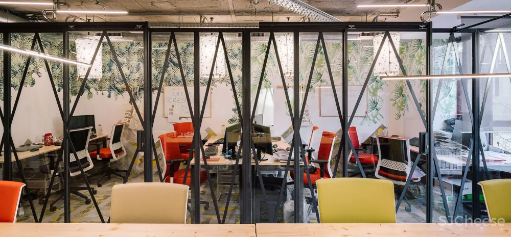 Clementina 联合办公空间 / Izaskun Chinchilla Architects