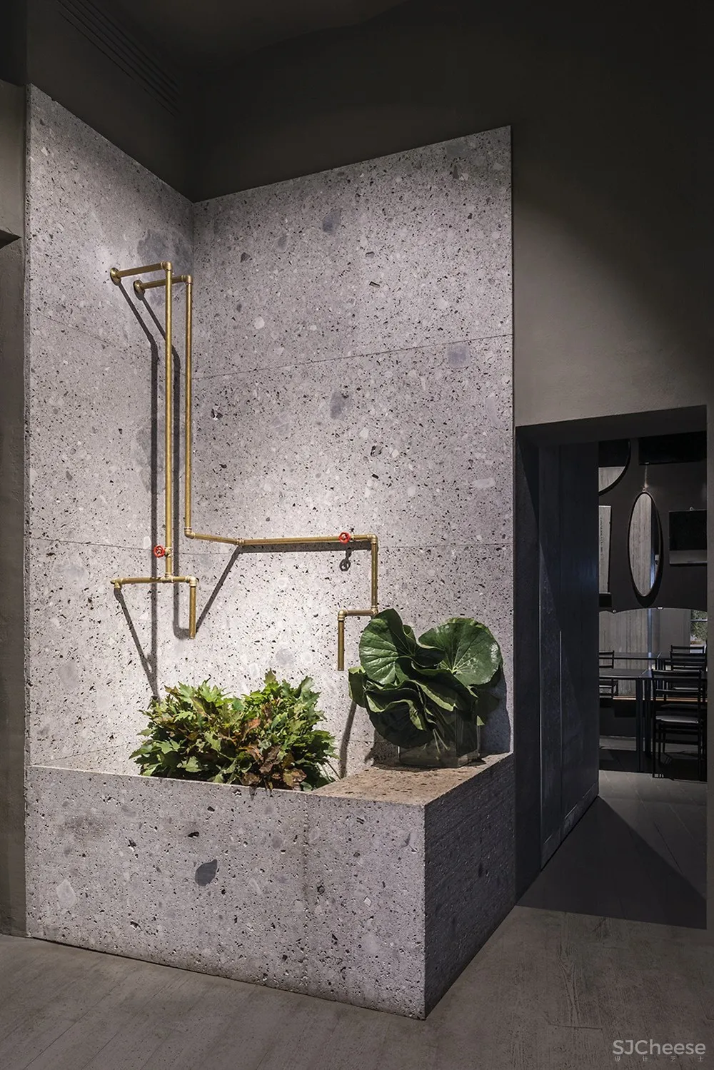 吃饭、喝酒还能听音乐,这家极简风花店难怪这么火! Storage Associati