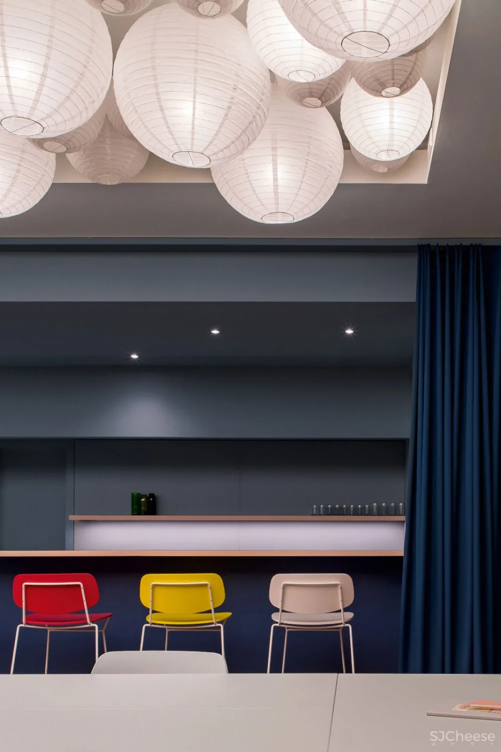 柏林550㎡色彩鲜艳的Futurice工作空间 Ester Bruzkus