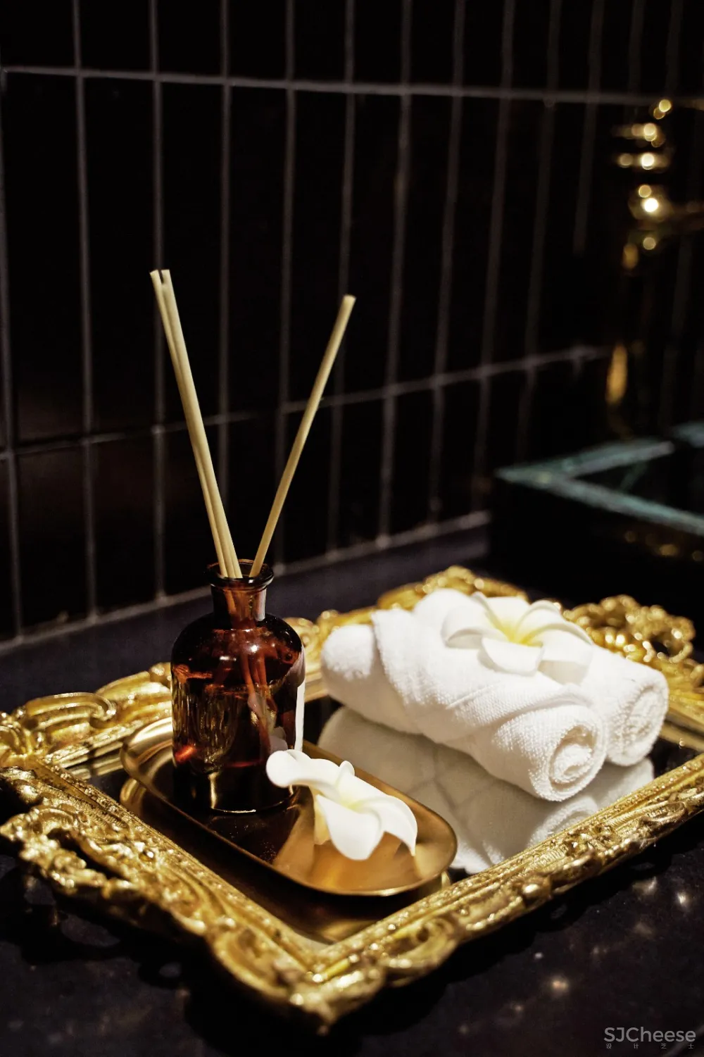 AROMA DREAM 泰式按摩水疗店 灯灯灯凳创意工作室