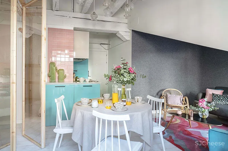 西班牙一间45平米迷人loft女孩公寓