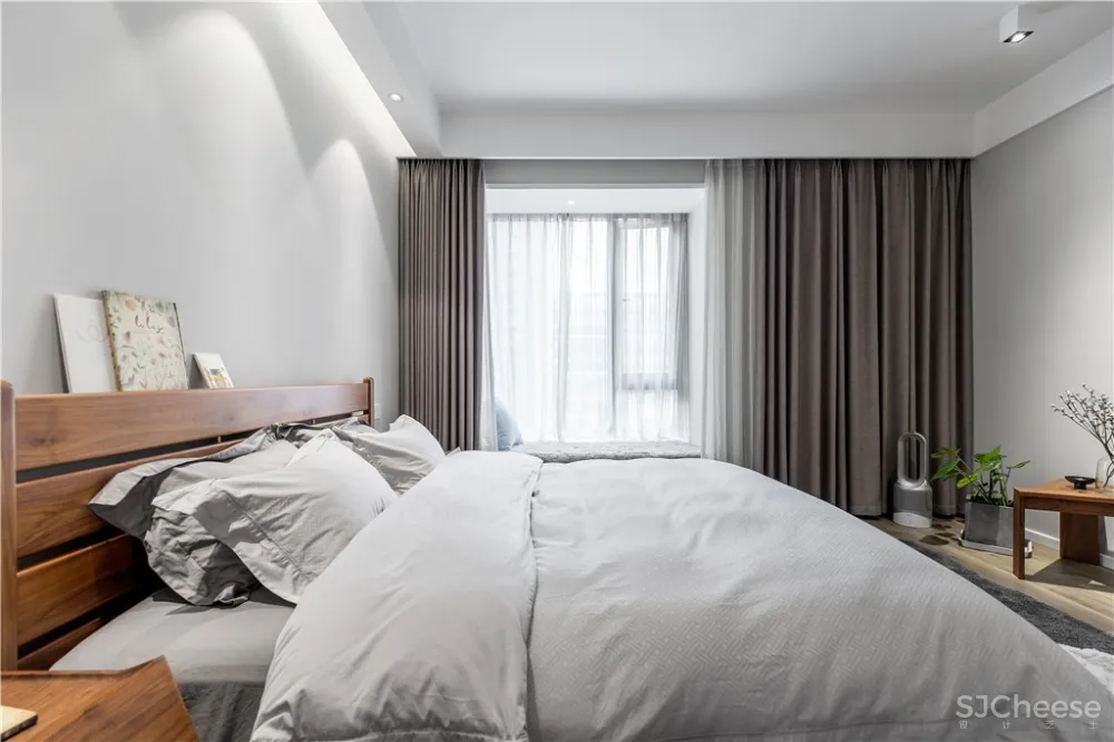 《漫画家日记》160㎡简约黑白灰 欢乐佳园装饰