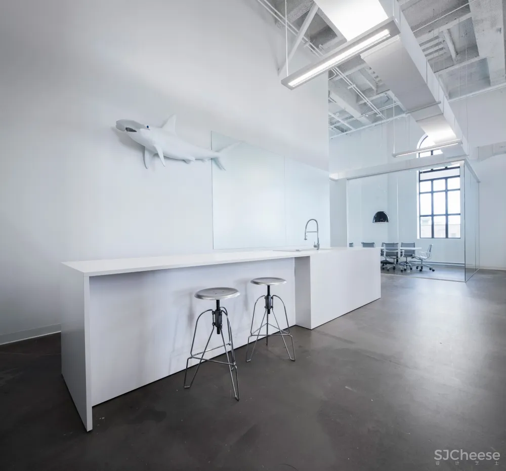 255㎡蒙特利尔蓝色通讯办公室 Anne Sophie Goneau