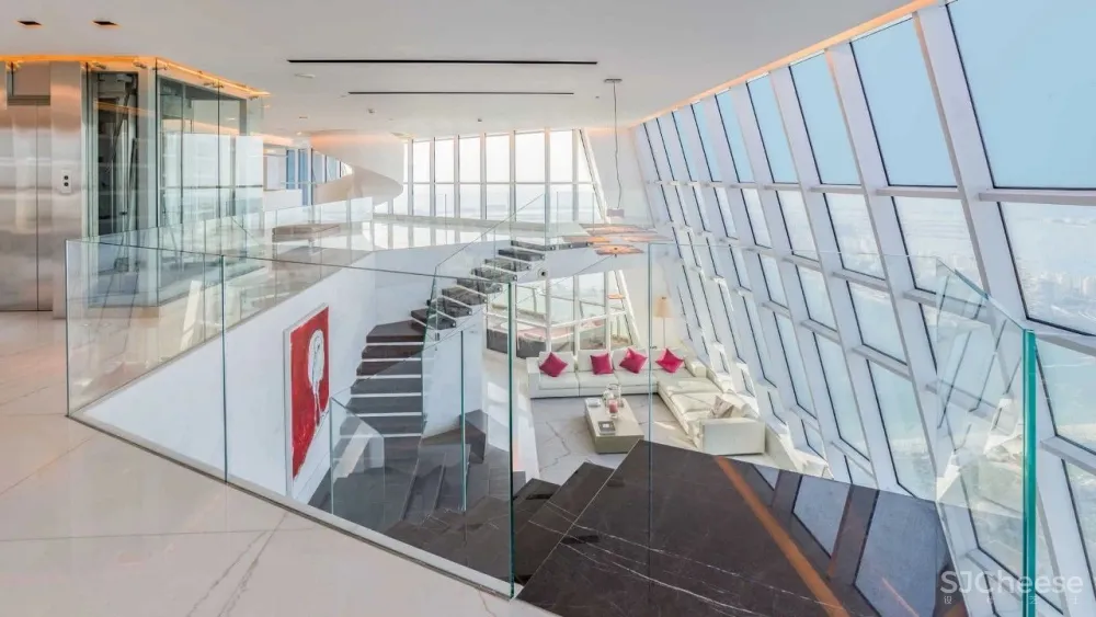 迪拜 3500m² 顶层复式,售价 2.5 亿丨竟是这种简约范儿