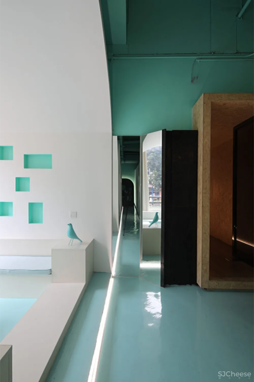 新作 | 广州黑白木设计：东燃美容中心