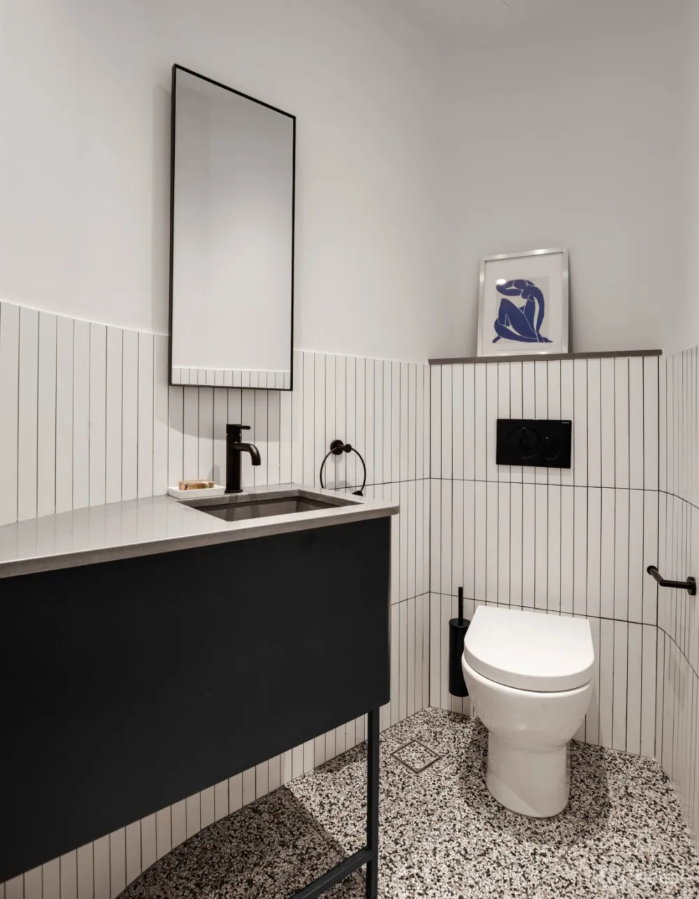 黑框隔断+水磨石丨新古典也可以这么玩