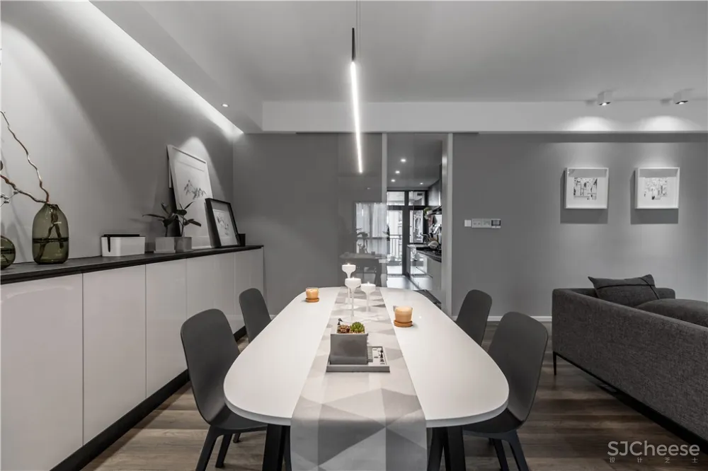 《漫画家日记》160㎡简约黑白灰 欢乐佳园装饰