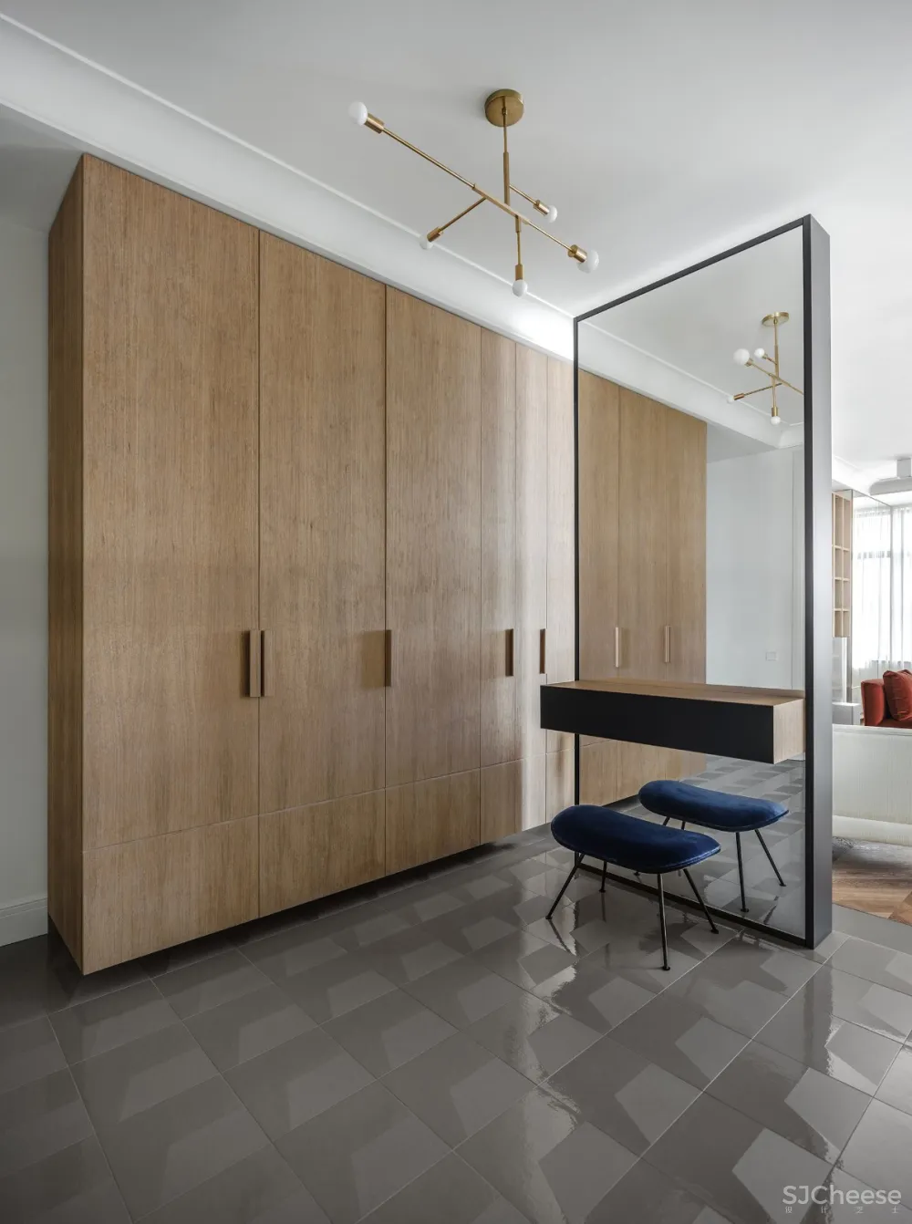 舒适主义，150m²年轻女士公寓 Balbek Bureau