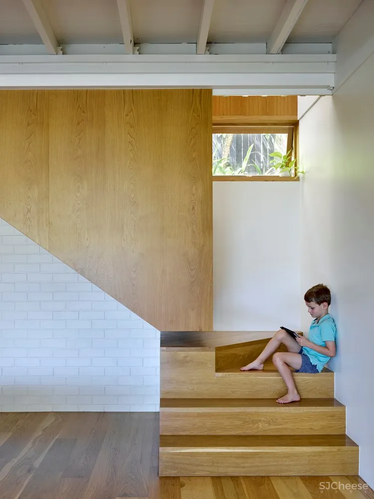 蓝花楹之家，白色住宅体现南澳风情 / SP Studio