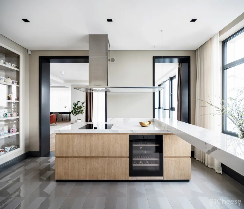 舒适主义，150m²年轻女士公寓 Balbek Bureau