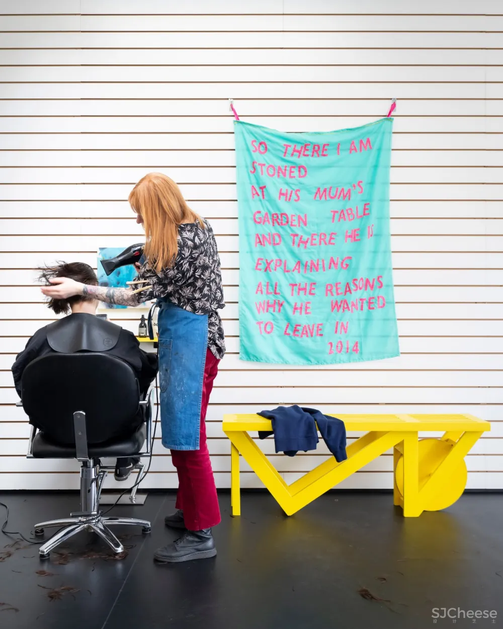 艺术品取代镜子，伦敦DKUK美发沙龙 Sam Jacob Studio