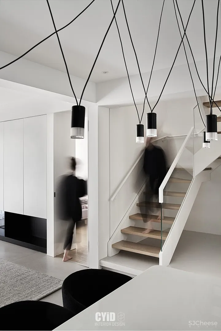 曝光这套藏着复杂工艺的极简派,他家“空”的很艺术 辰佑设计