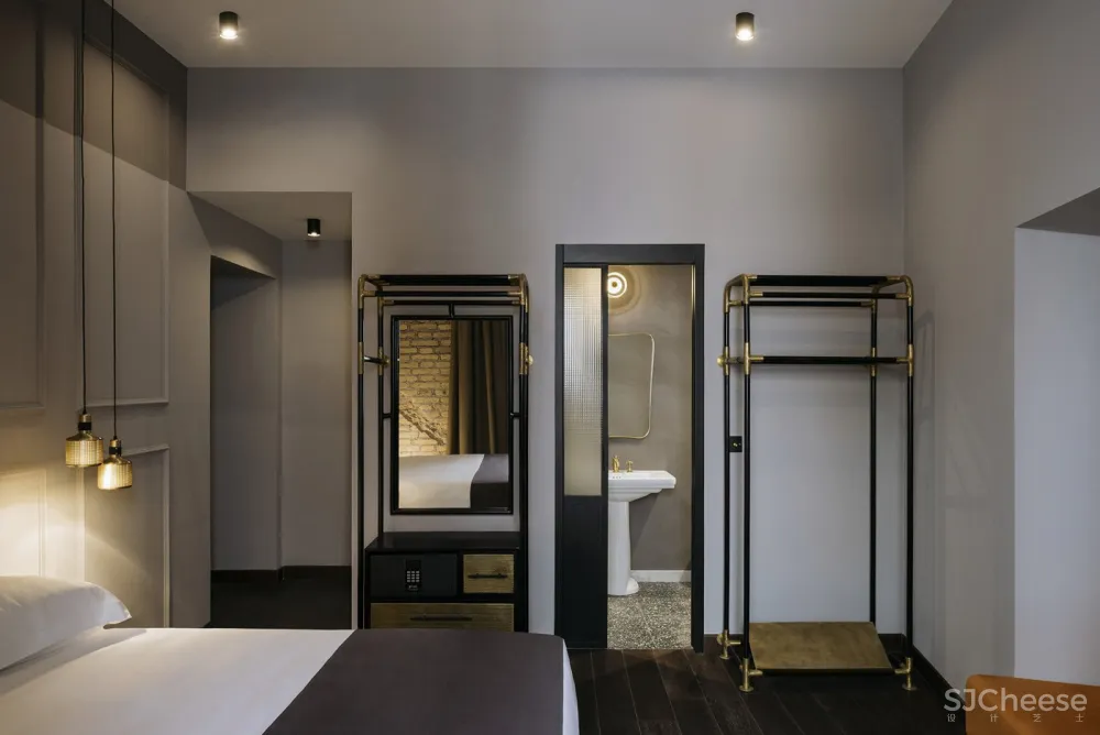 古典与现代的结合，艺术与工业的呼应 TRISTAN PLESSIS STUDIO