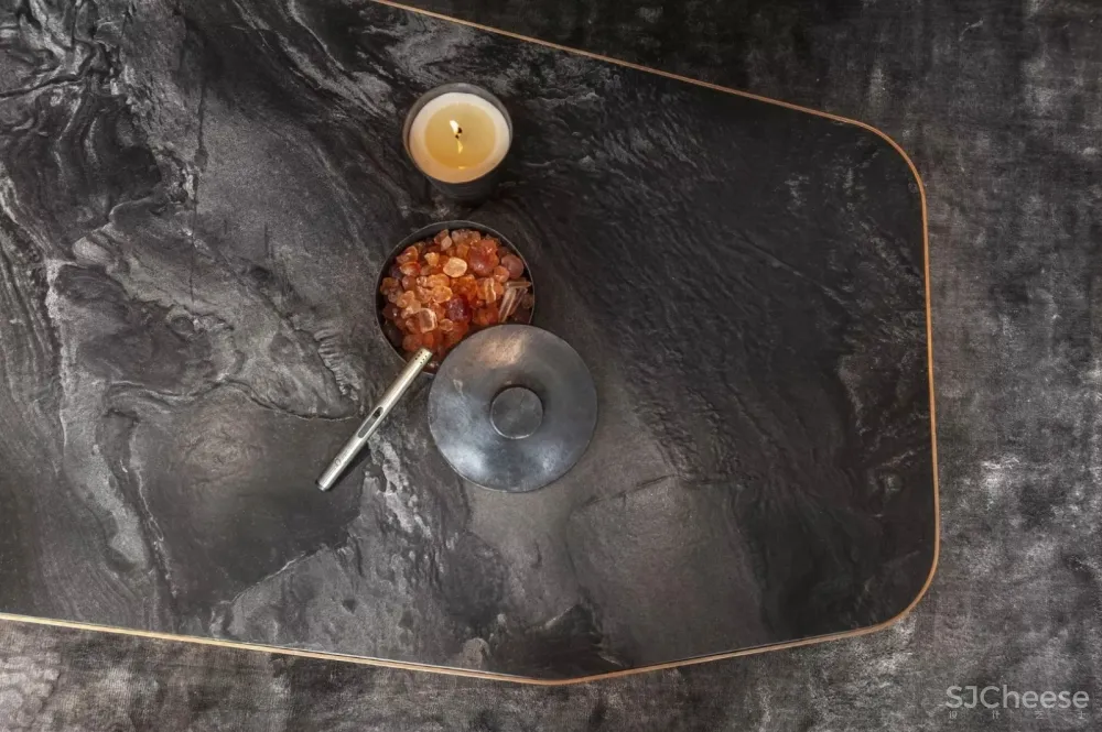 黑白灰品质感大宅 Aviram Kushmirski