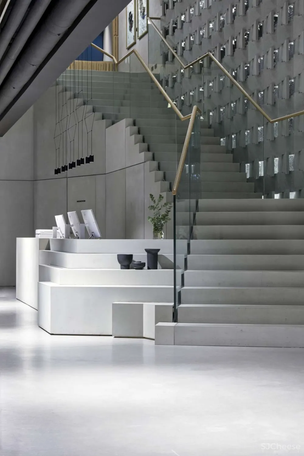 波兰现代工业的精致与活力，PURO酒店 SUPER FUTURES