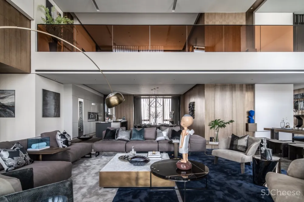 新作 | 775m² 深圳半岛城邦 270° 云海天幕超级顶复,无敌空中泳池