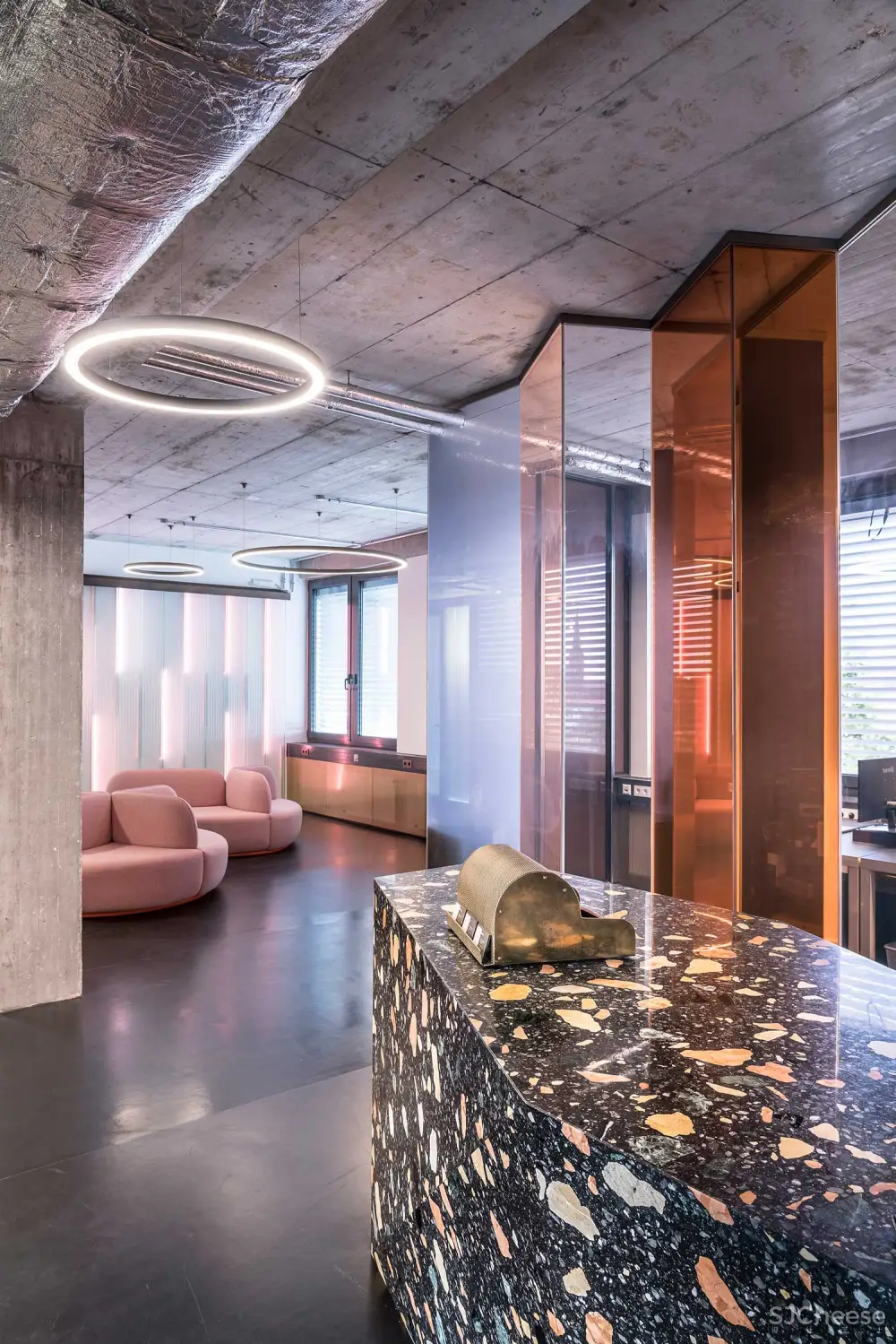 Studio Karhard | 柏林都市牙医诊所设计