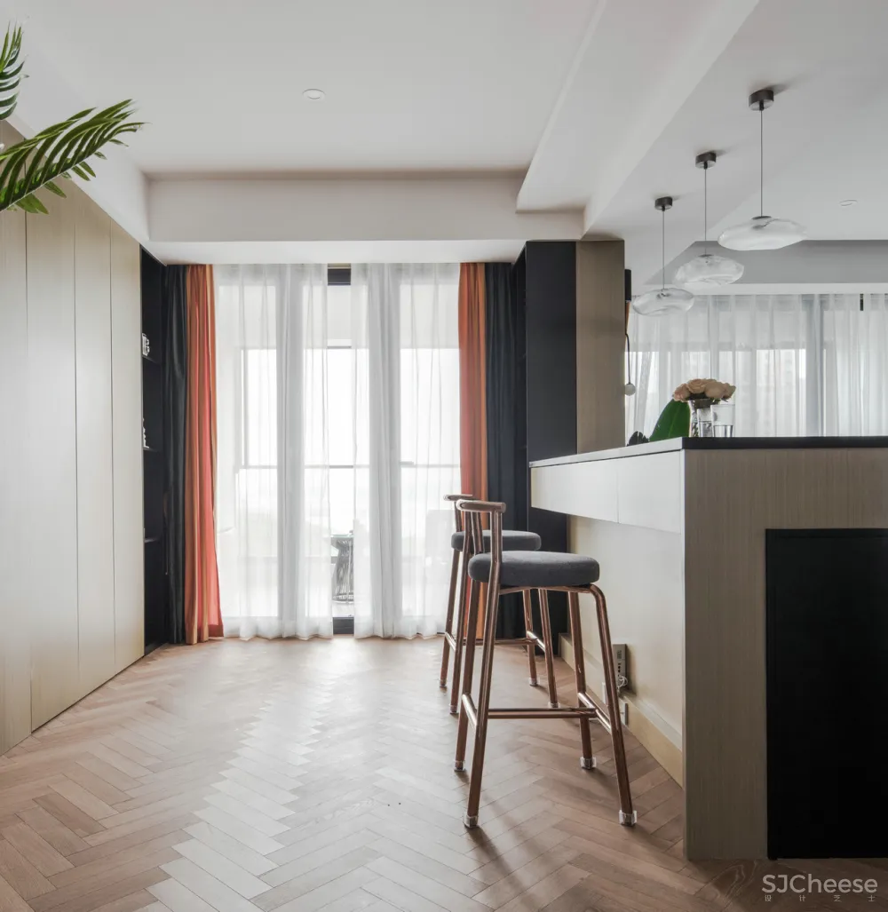 90后小夫妻180㎡的家，个性又舒适，活成了多少人想要的样子！