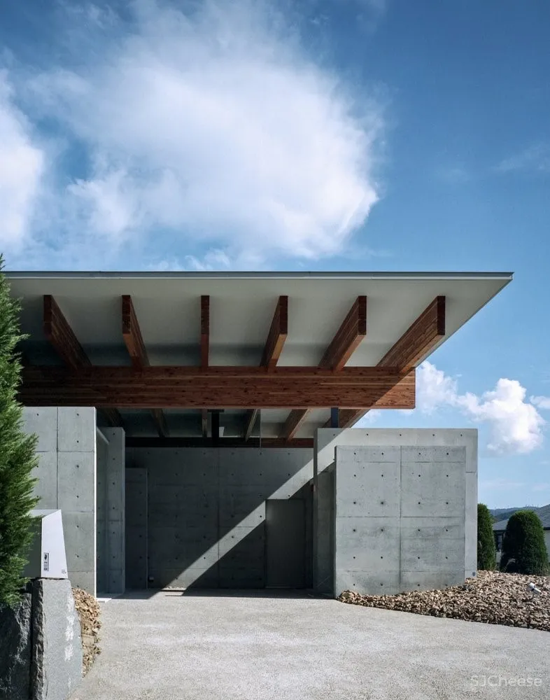 神户北小屋,打破传统空间划分方式 / 藤原室建筑设计事务所