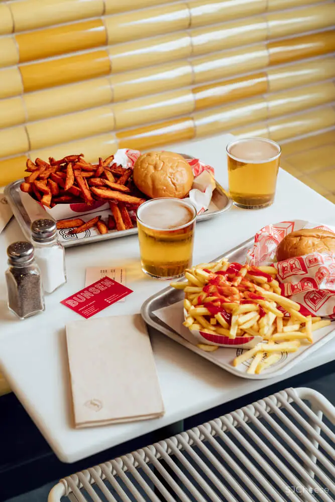 MESURA | 西班牙一间30平米休闲餐厅