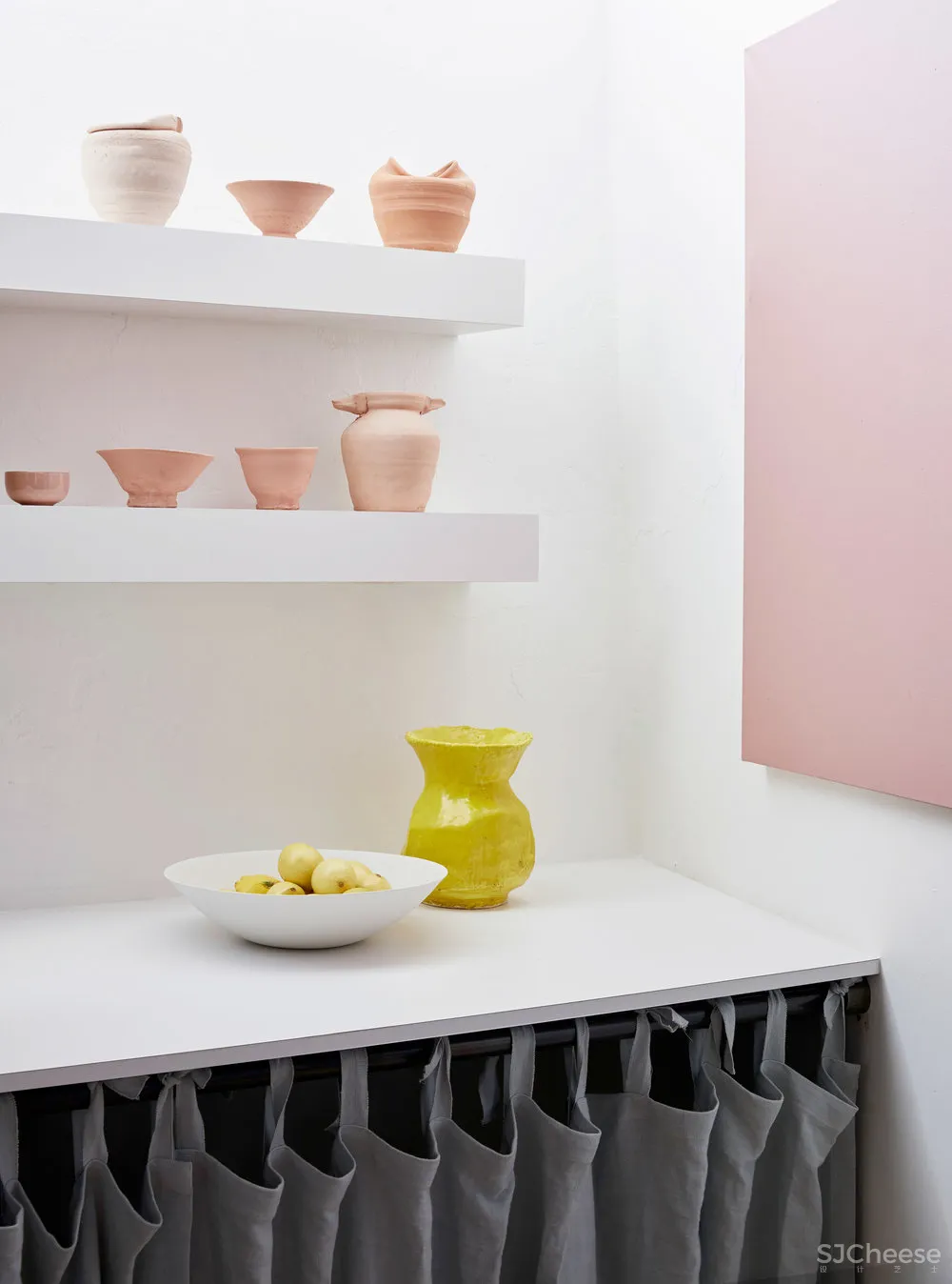 Phoebe Nicol | 精致现代风外壳下的欧洲经典