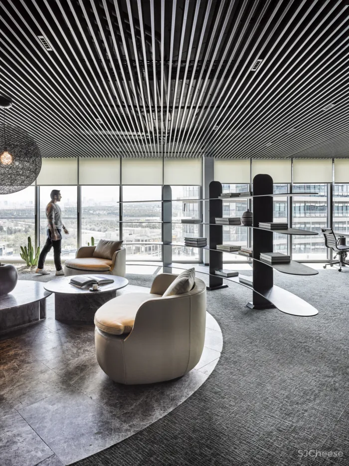 ESCAPEFROMSOFA | 土耳其Onur集团办公室