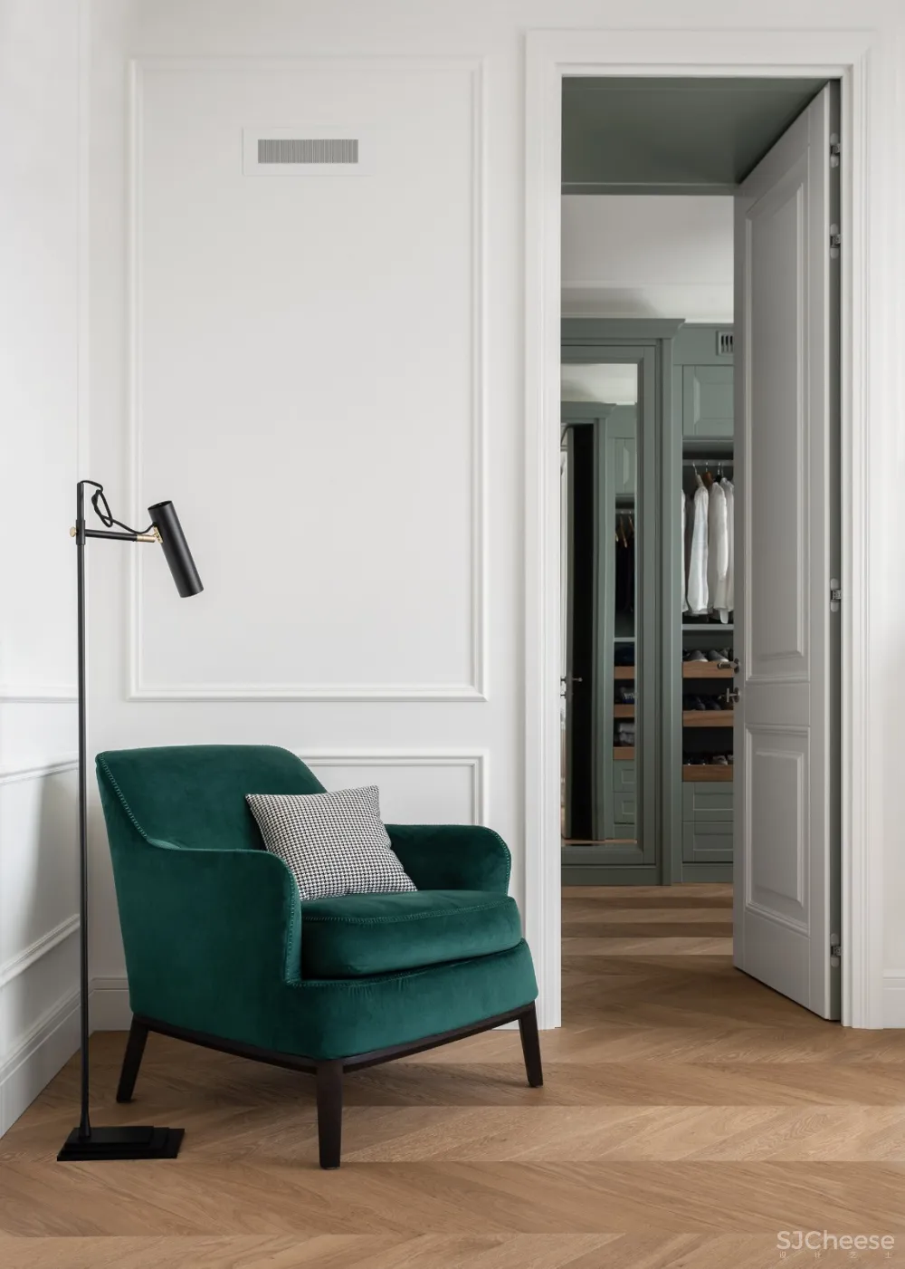 舒适主义，150m²年轻女士公寓 Balbek Bureau