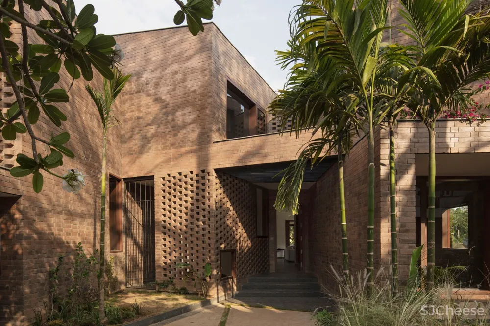 砖房住宅,印度 / CollectiveProject