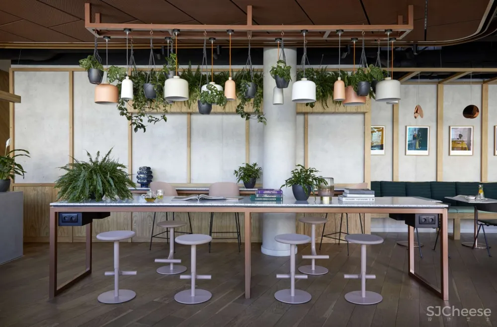 波兰现代工业的精致与活力，PURO酒店 SUPER FUTURES