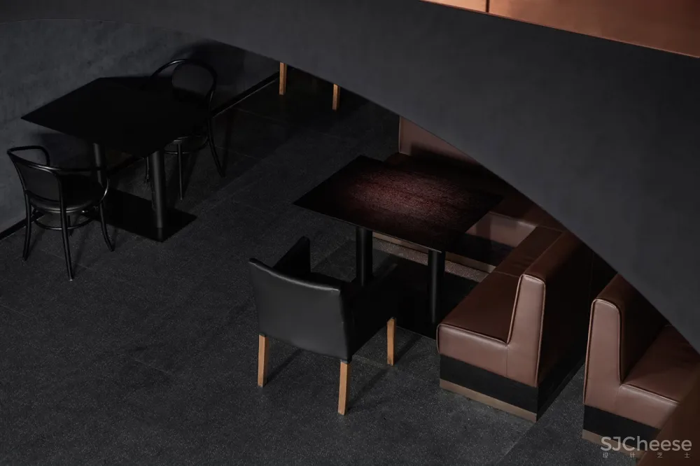 薄荷花园酒吧,河北 / 侯天天+李成+刘晓鲁