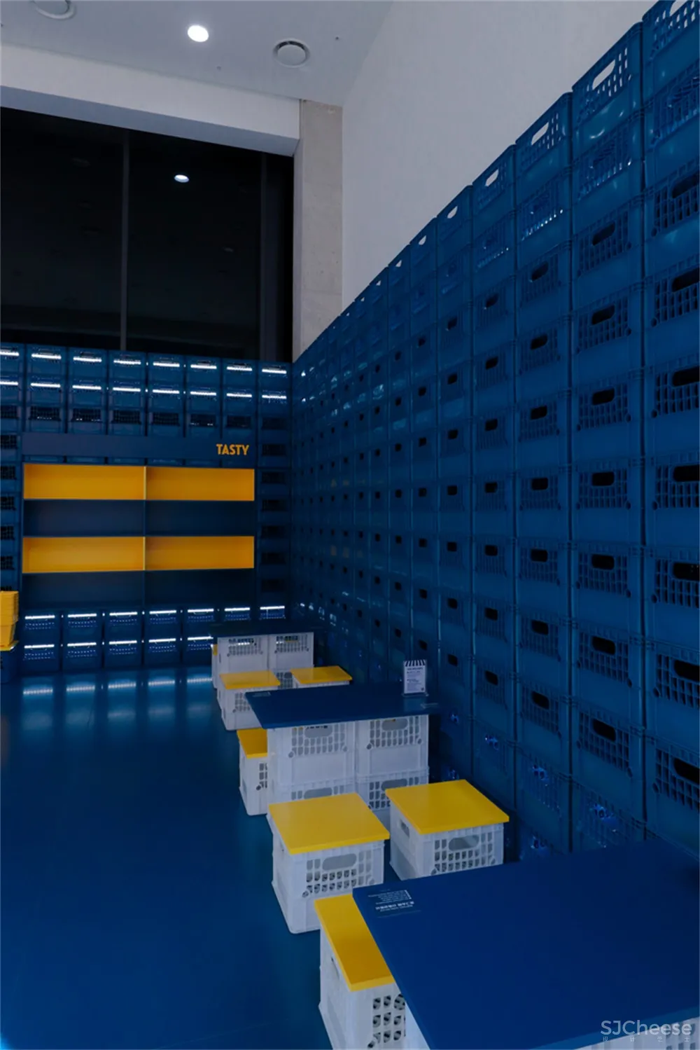 Glamo Studio | 韩国首尔一家83平米啤酒吧